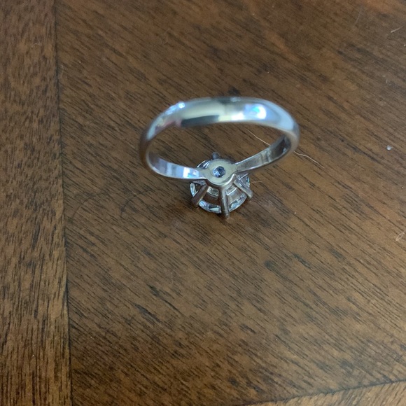 #44 Classic 6 prong setting 3 ct moissanite solitaire - Picture 10 of 11